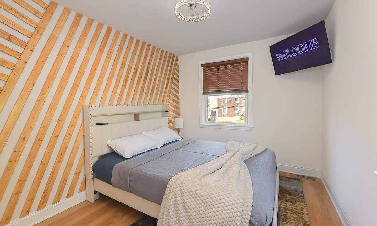 Photo of Bedroom in Parkville