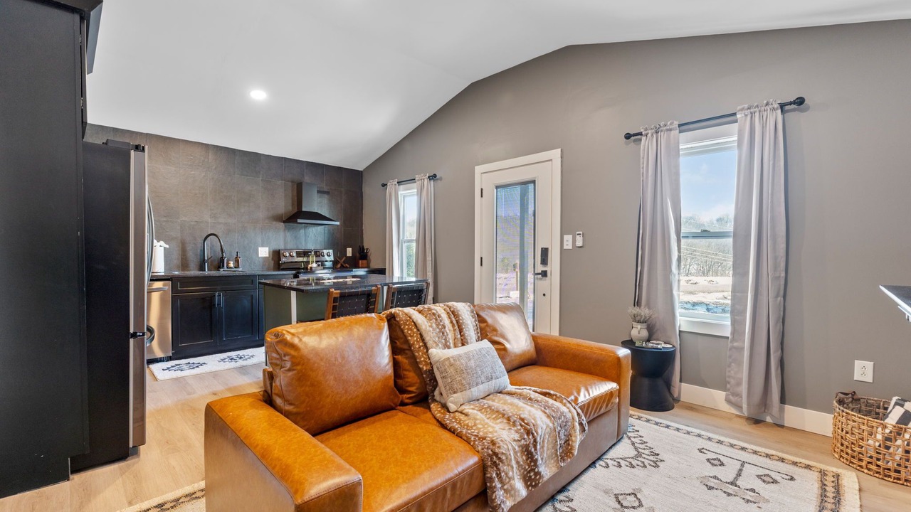 Photo of Livingroom in Logan