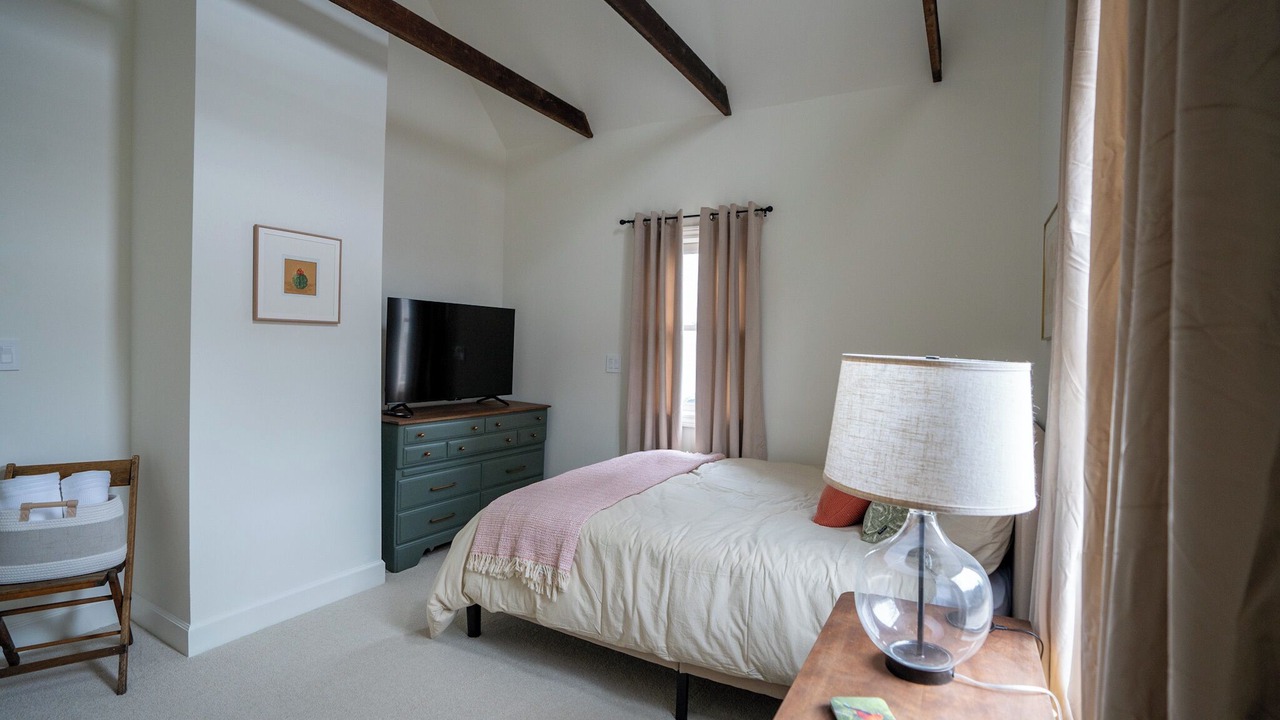 Photo of Bedroom in Downtown Columbus