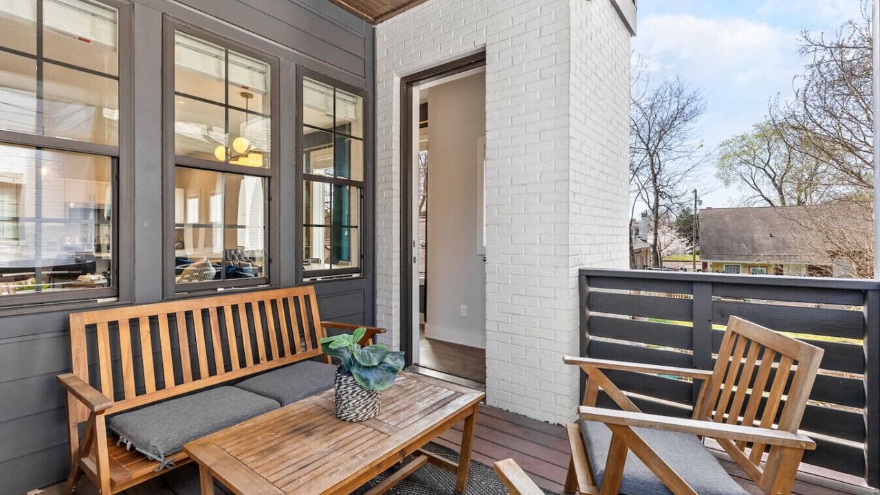 Photo of Patio Balcony in Historic Waverly