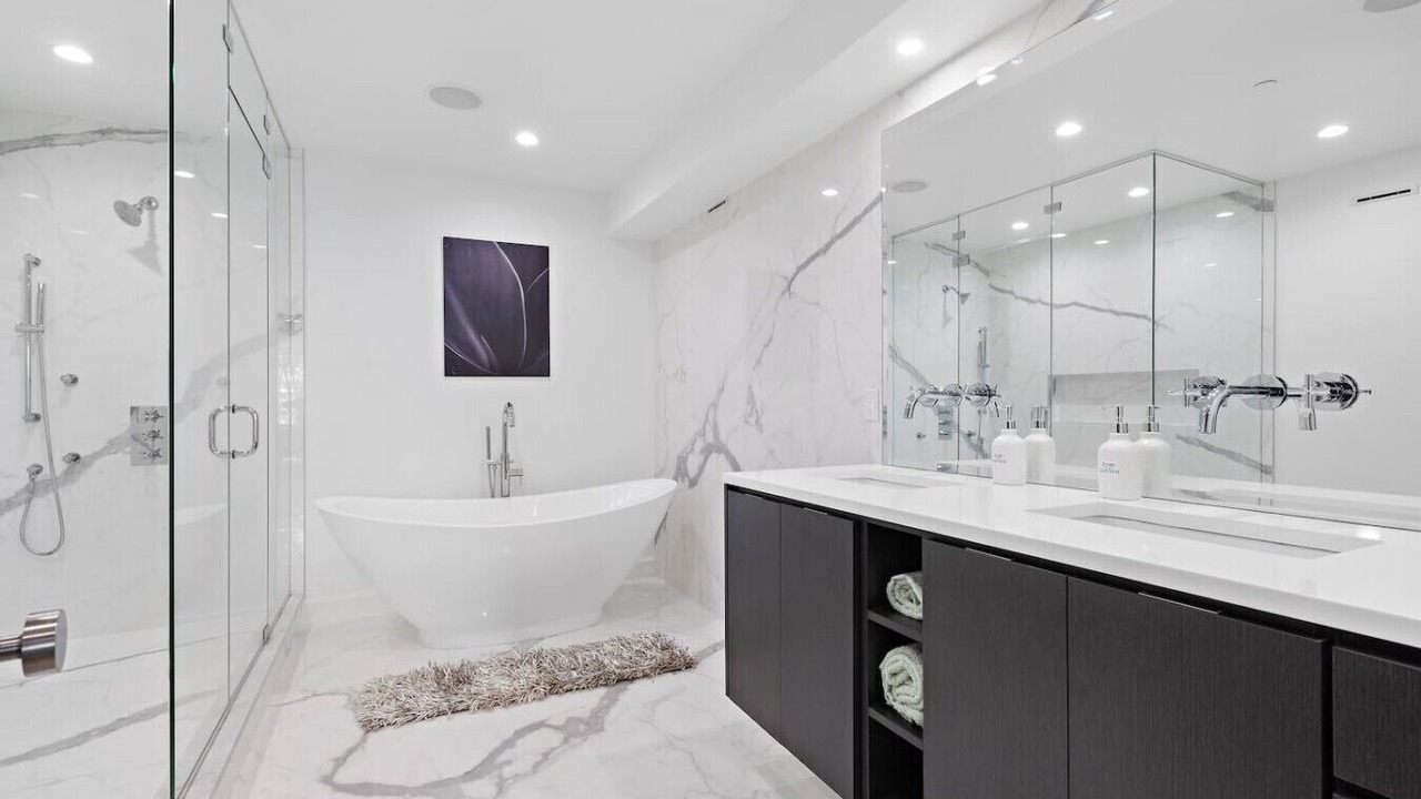 Photo of Bathroom in North Bergen