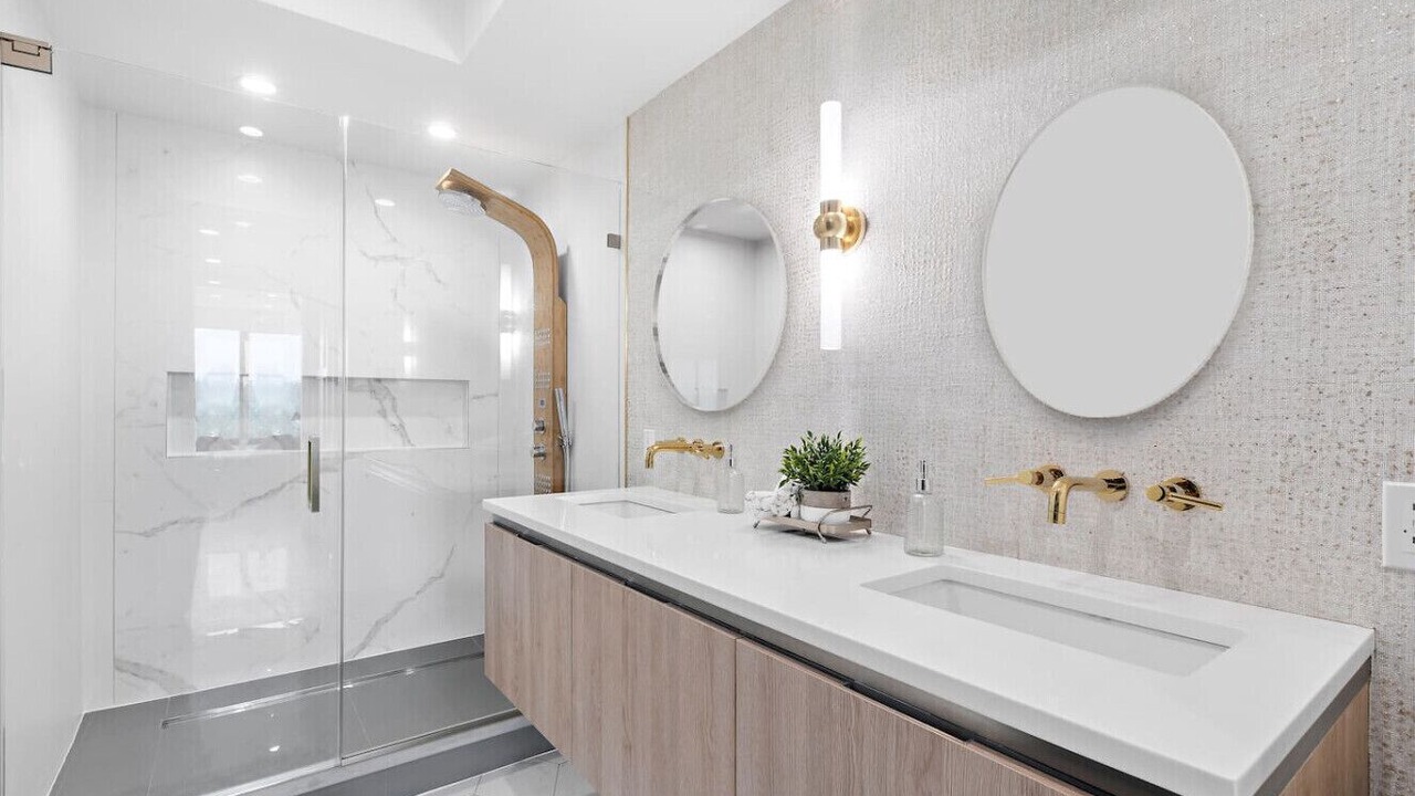 Photo of Bathroom in North Bergen