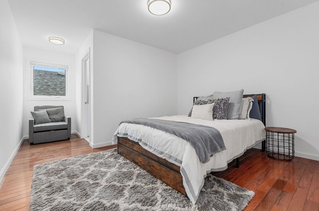 Photo of Bedroom in Seaside Heights