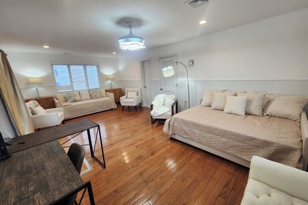 Photo of Bedroom in Seaside Heights