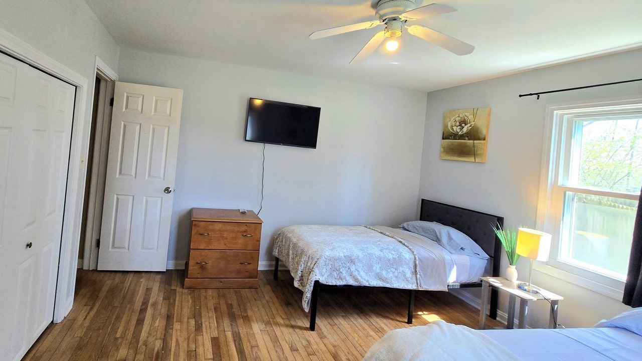 Photo of Bedroom in Olmsted Falls