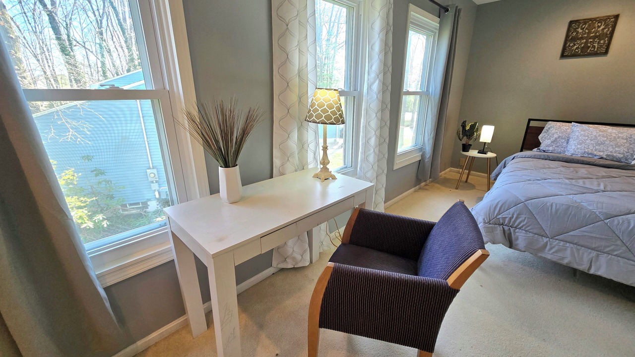 Photo of Bedroom in Olmsted Falls