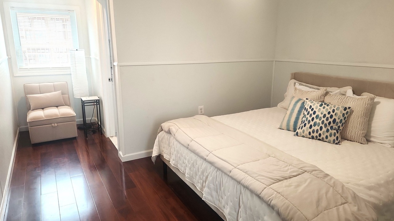 Photo of Bedroom in Seaside Heights