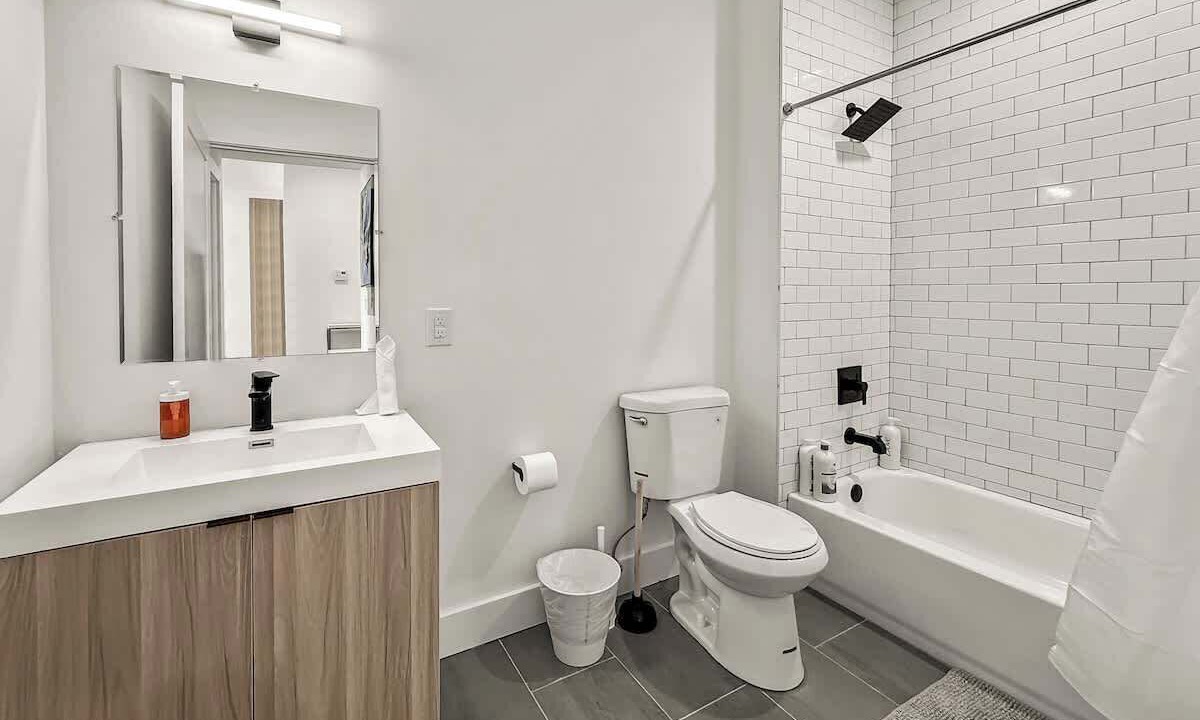 Photo of Bathroom in Olde Richmond