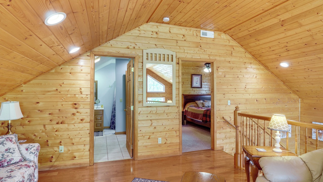 Photo of Bedroom in Byrdstown