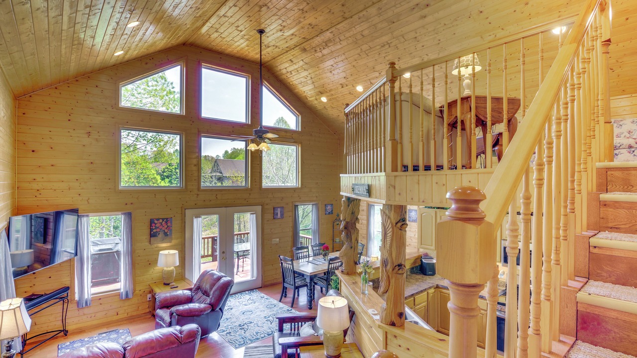 Photo of Livingroom in Byrdstown