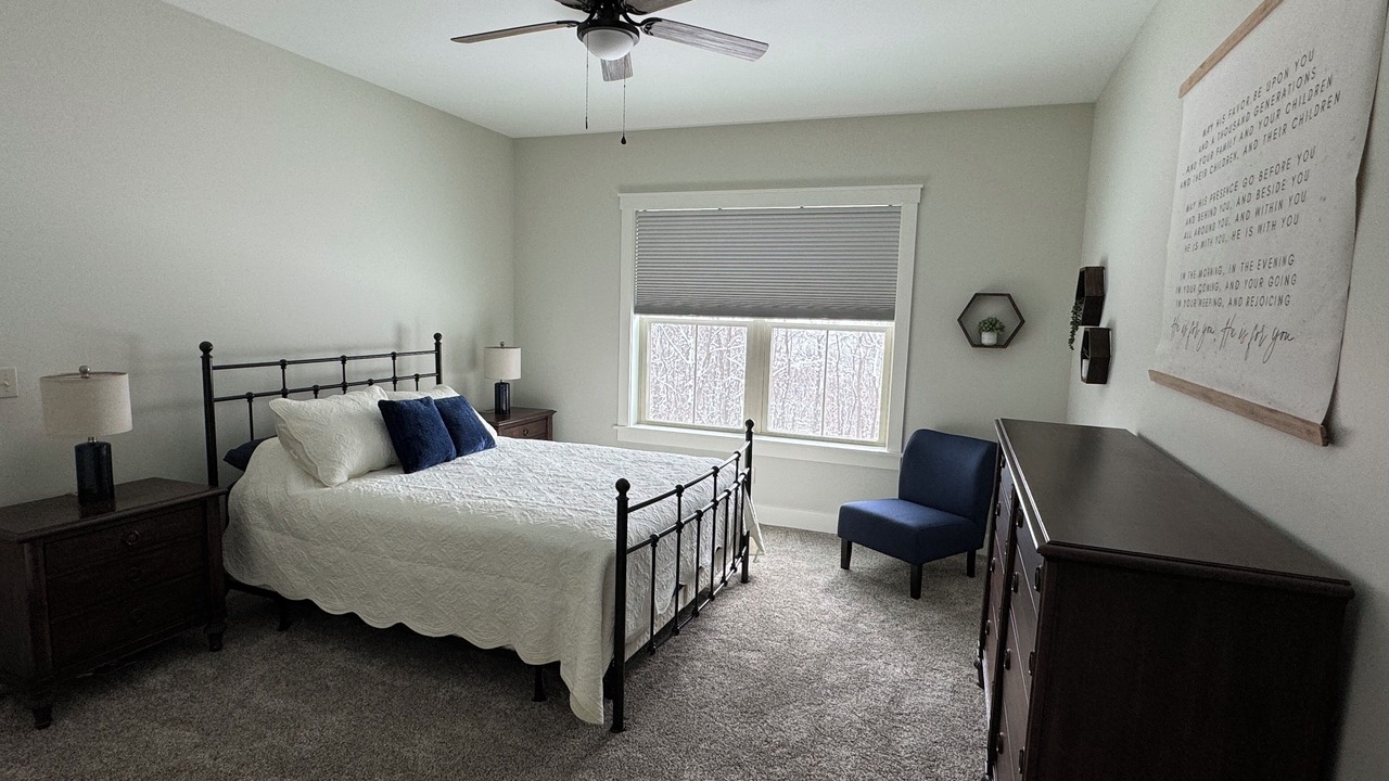 Photo of Bedroom in Saxton