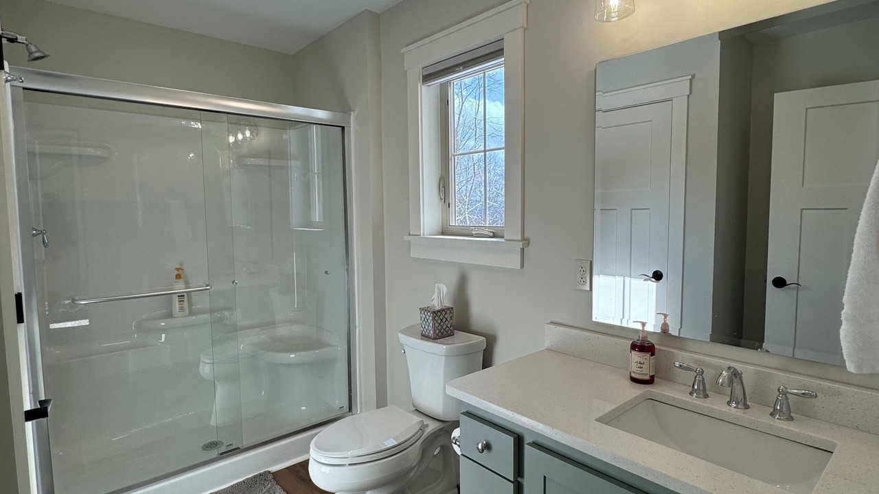 Photo of Bathroom in Saxton