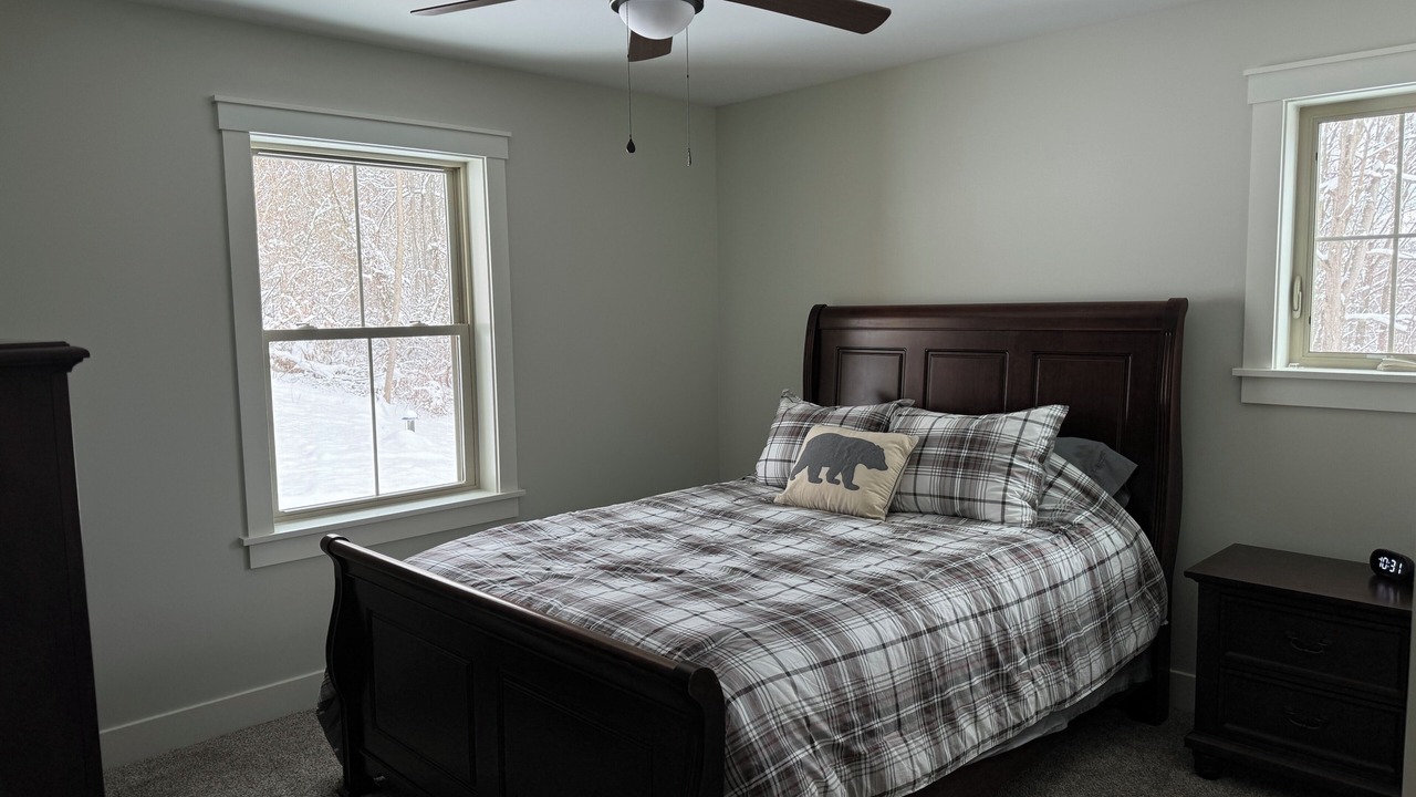 Photo of Bedroom in Saxton