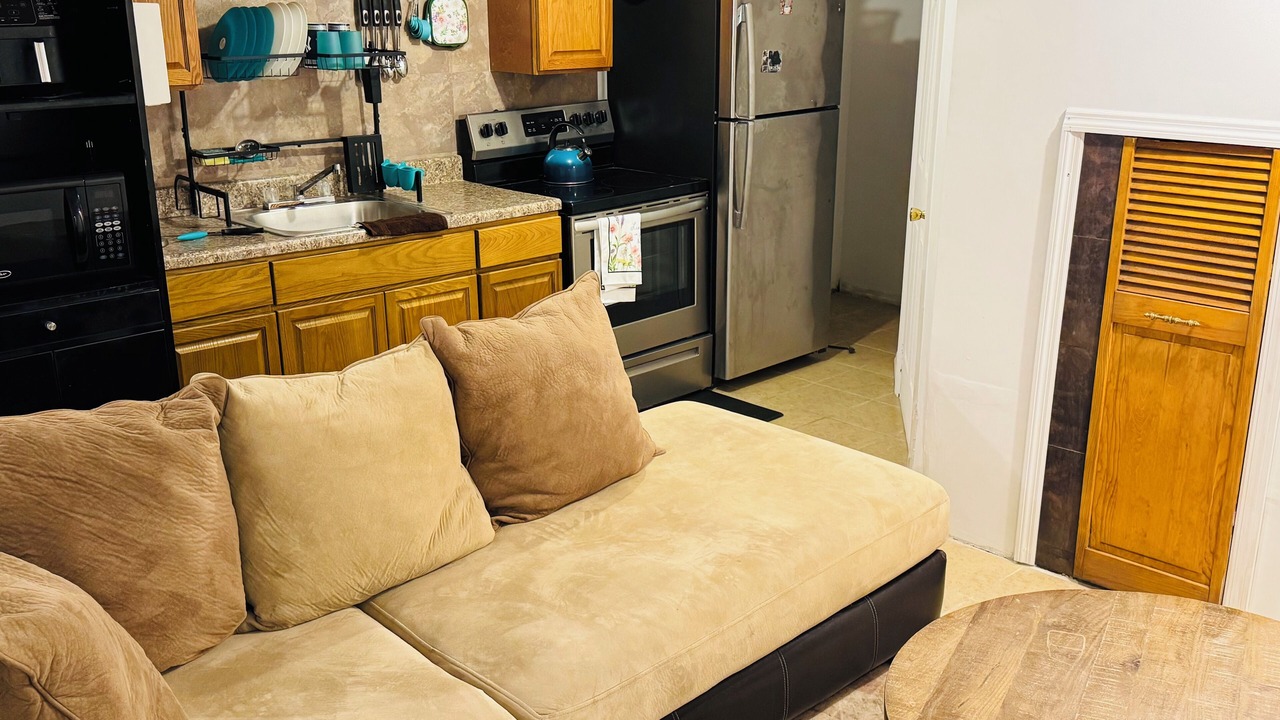 Photo of Livingroom in Weequahic