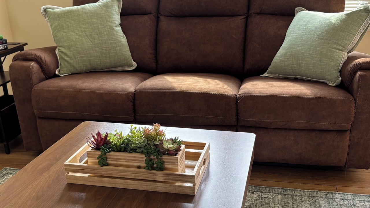 Photo of Livingroom in Reminderville