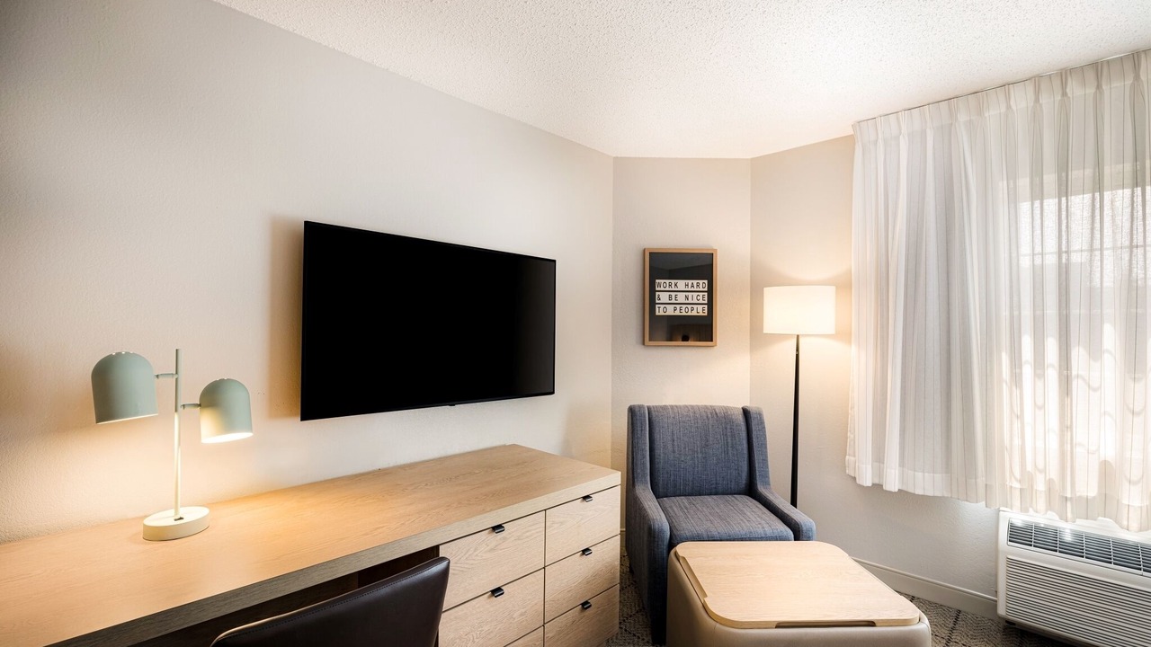 Photo of Livingroom in Exchange Place North