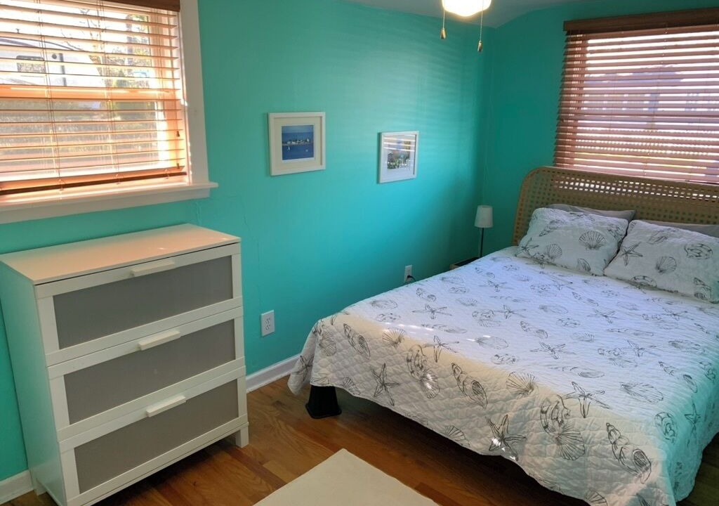 Photo of Bedroom in Town Bank