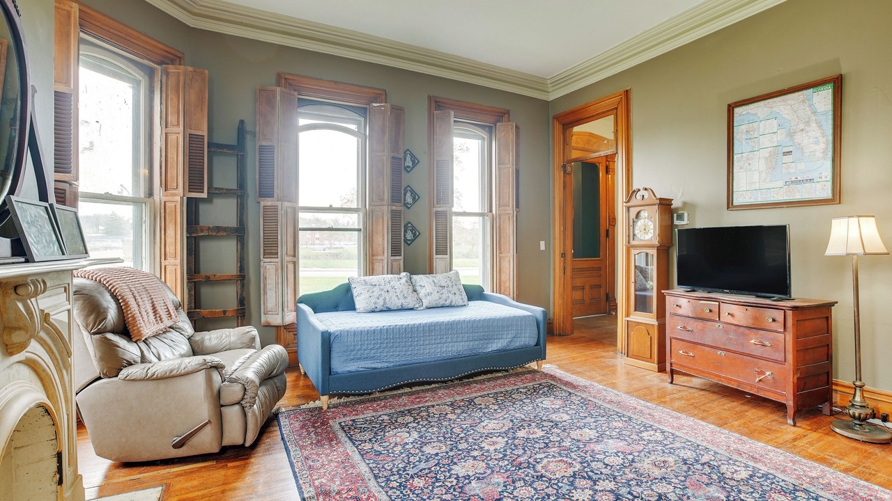 Photo of Livingroom in Franklin