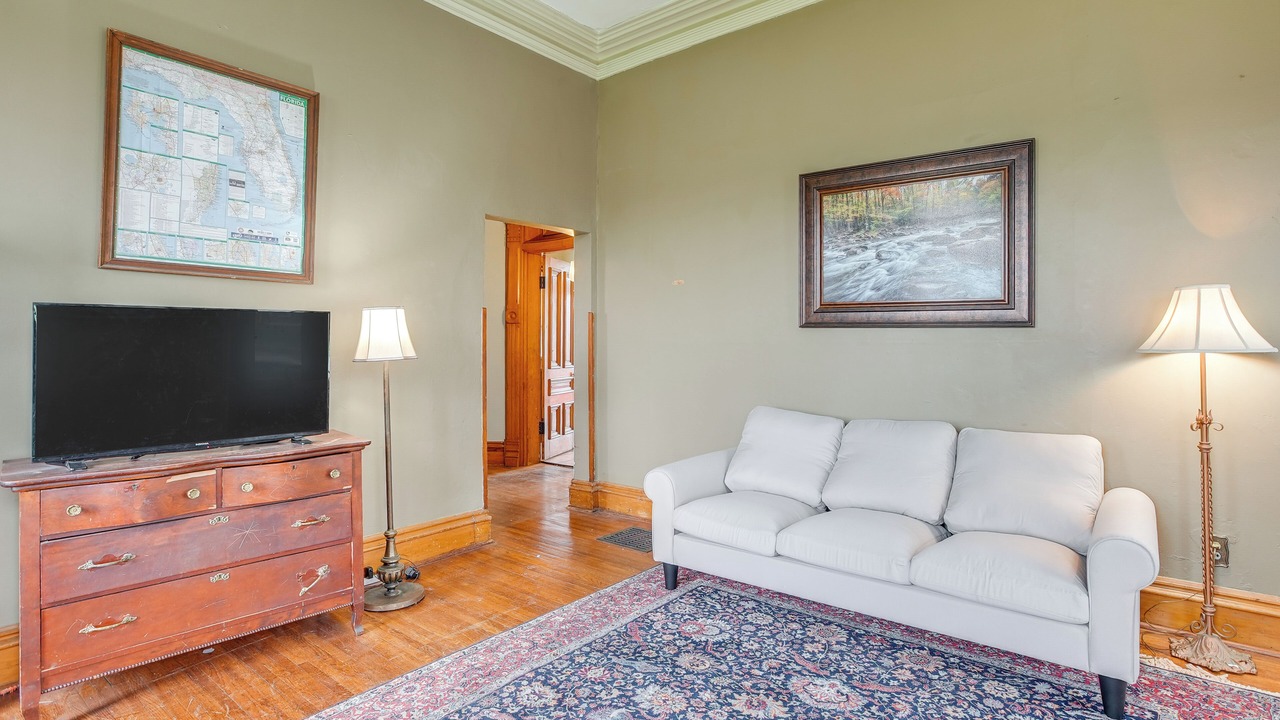 Photo of Livingroom in Franklin