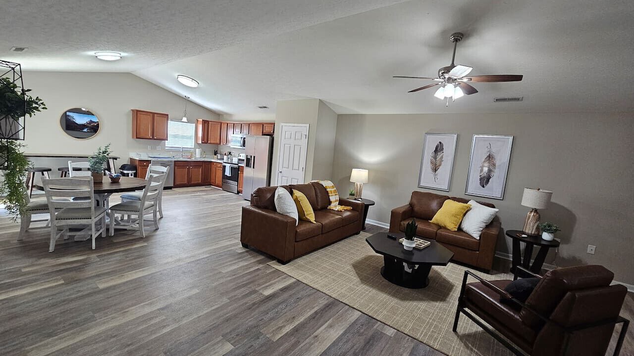 Photo of Livingroom in Hamilton