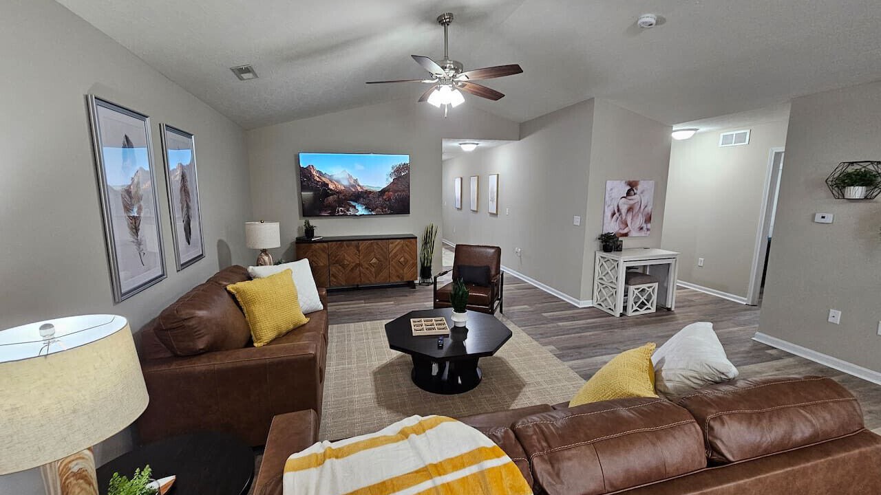 Photo of Livingroom in Hamilton