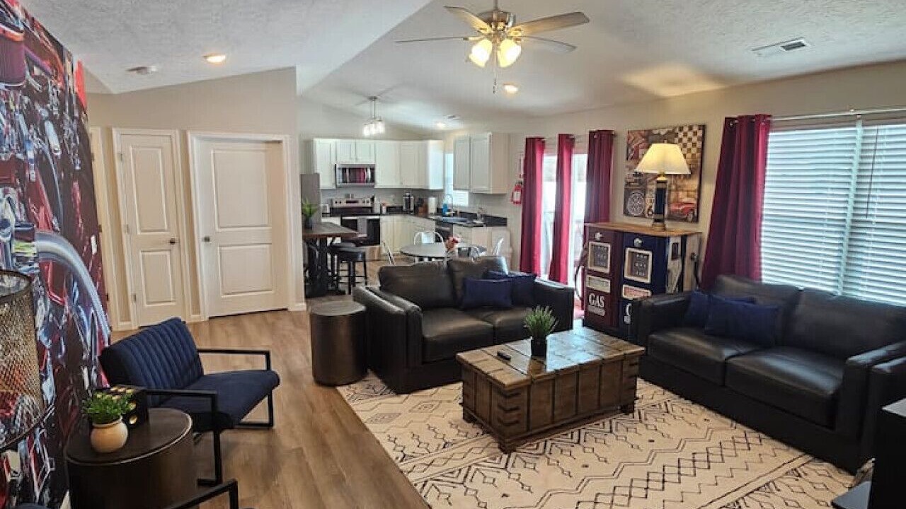 Photo of Livingroom in Trenton