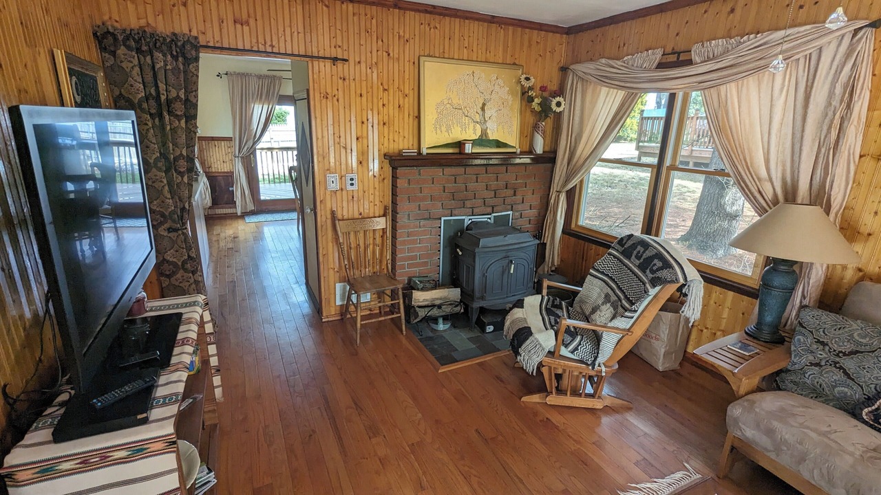 Photo of Livingroom in Ironia
