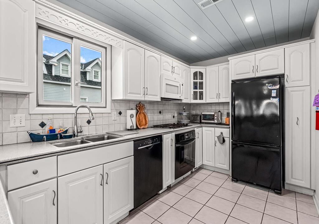 Photo of Kitchen in Avalon