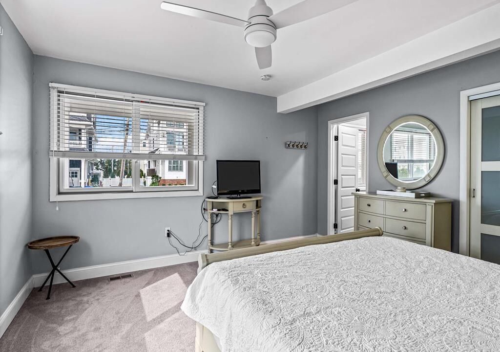 Photo of Bedroom in Avalon