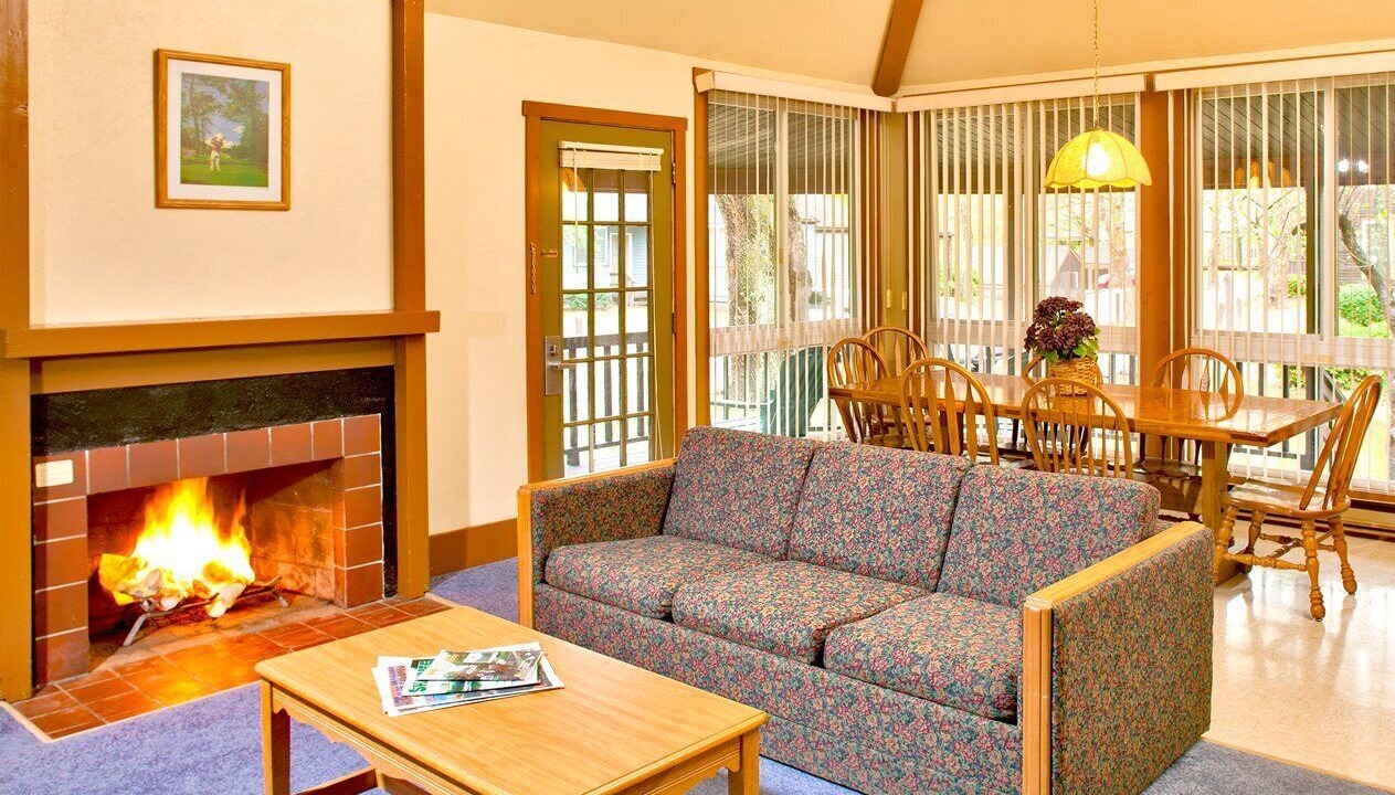 Photo of Livingroom in Shawnee On Delaware