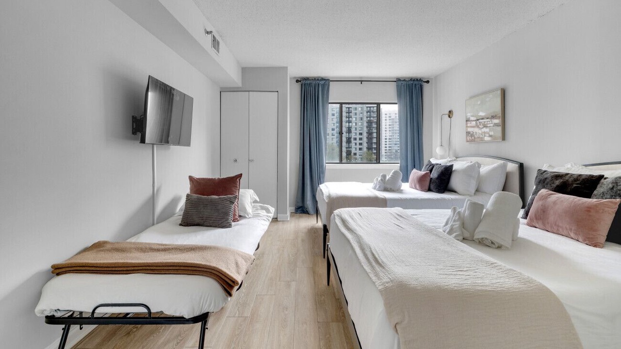Photo of Bedroom in Crystal City