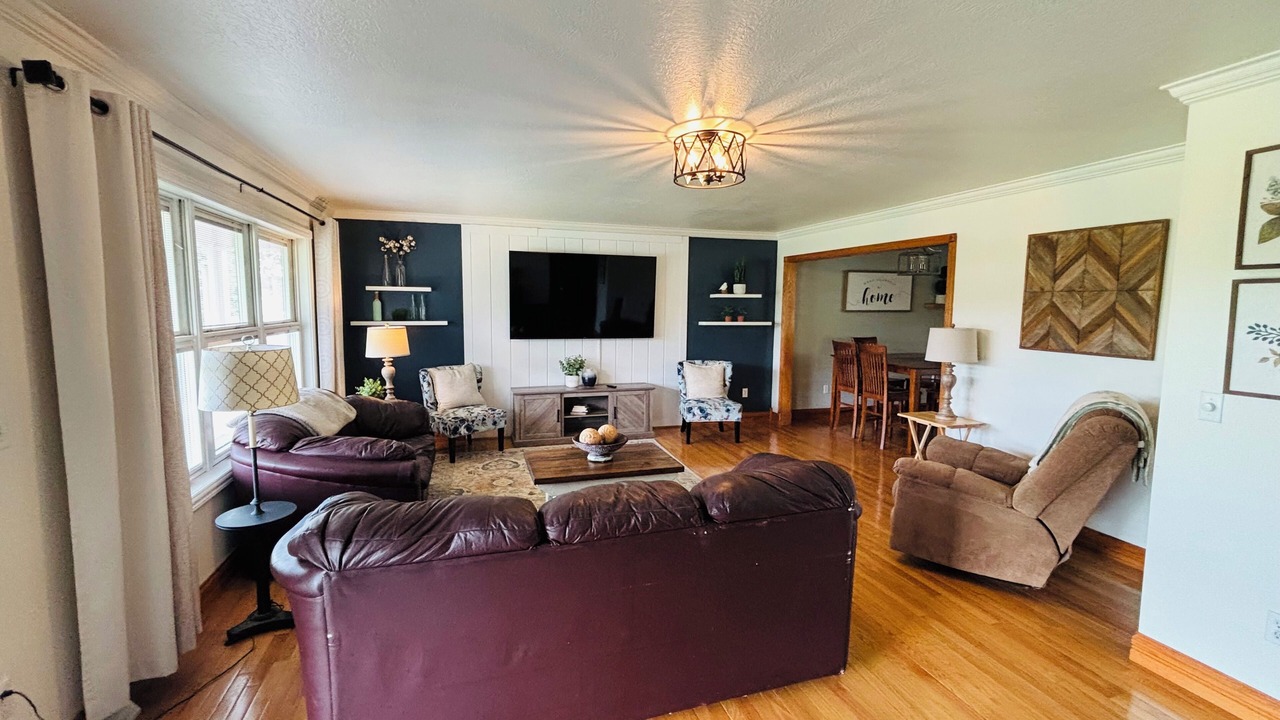 Photo of Livingroom in Monticello
