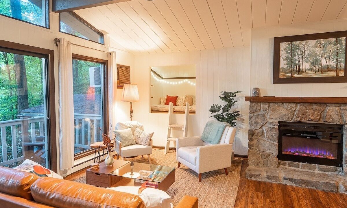 Photo of Livingroom in Acme