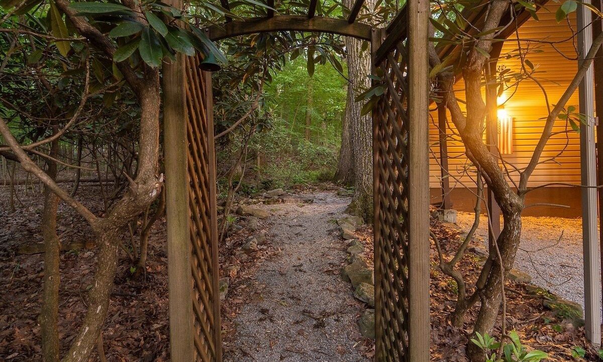 Photo of Outdoor in Acme