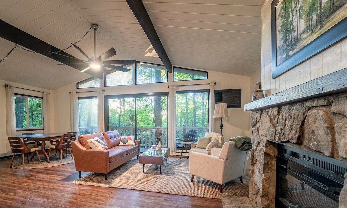 Photo of Livingroom in Acme