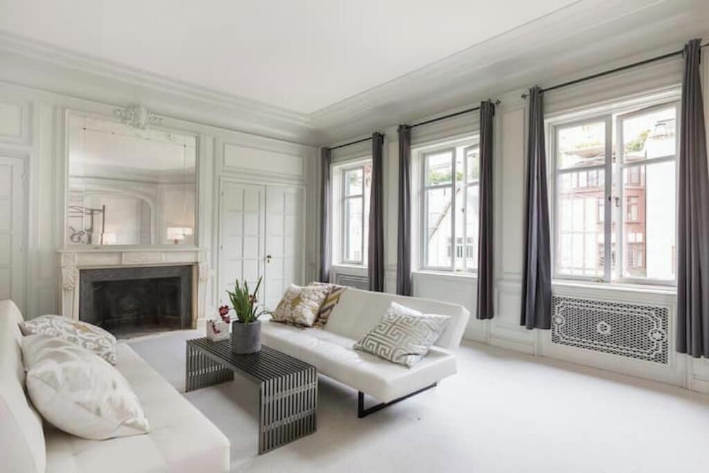 Photo of Livingroom in Central Park South