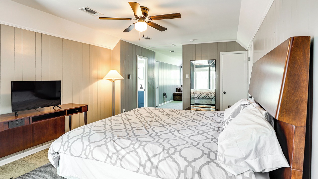 Photo of Bedroom in Mason