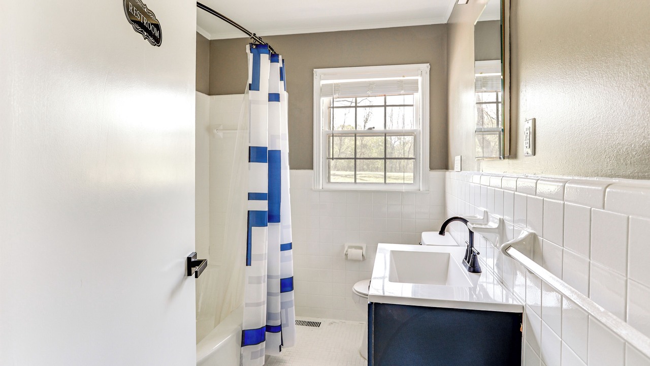Photo of Bathroom in Mason