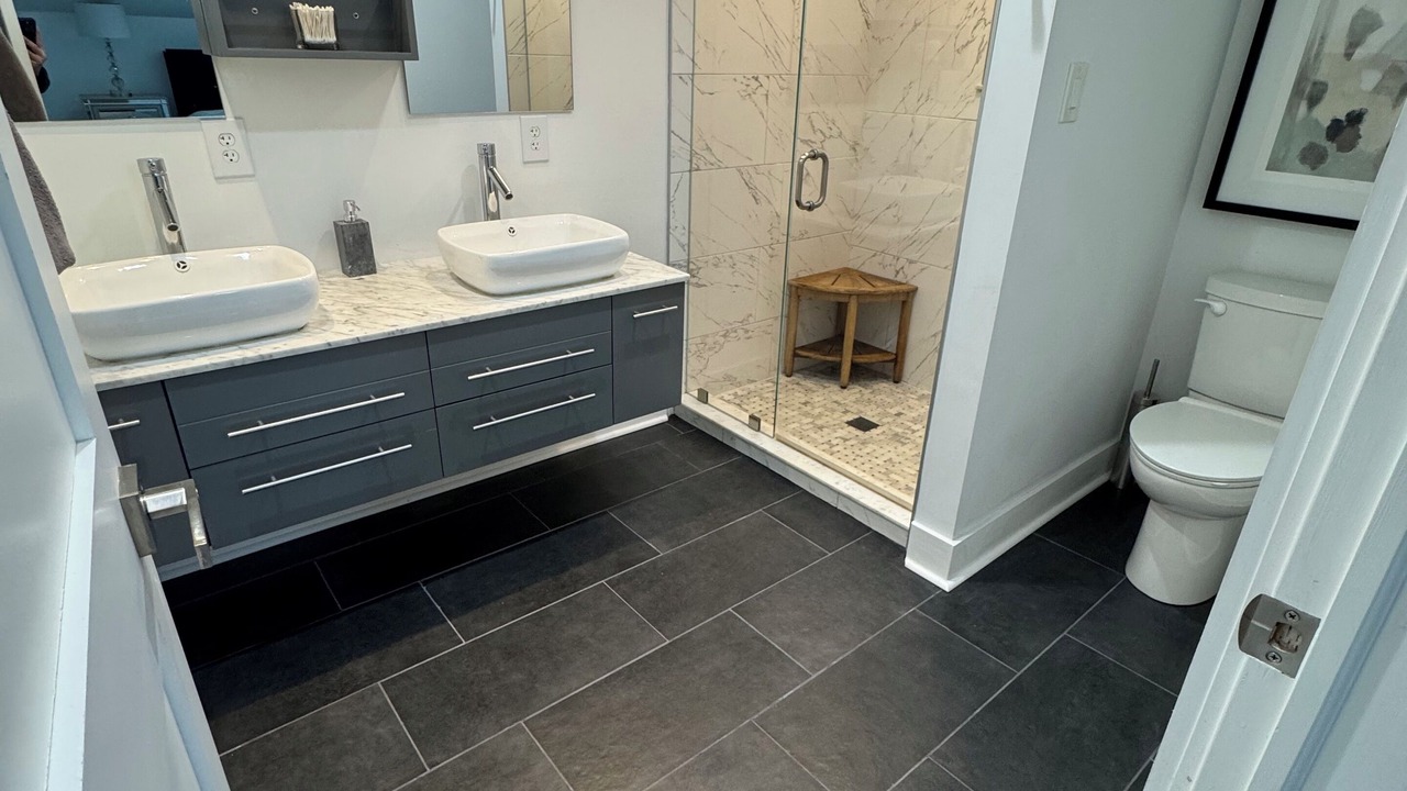 Photo of Bathroom in Manoa