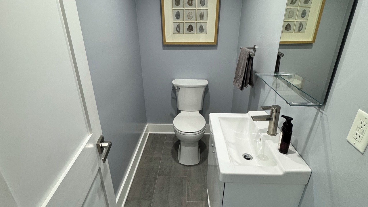 Photo of Bathroom in Manoa