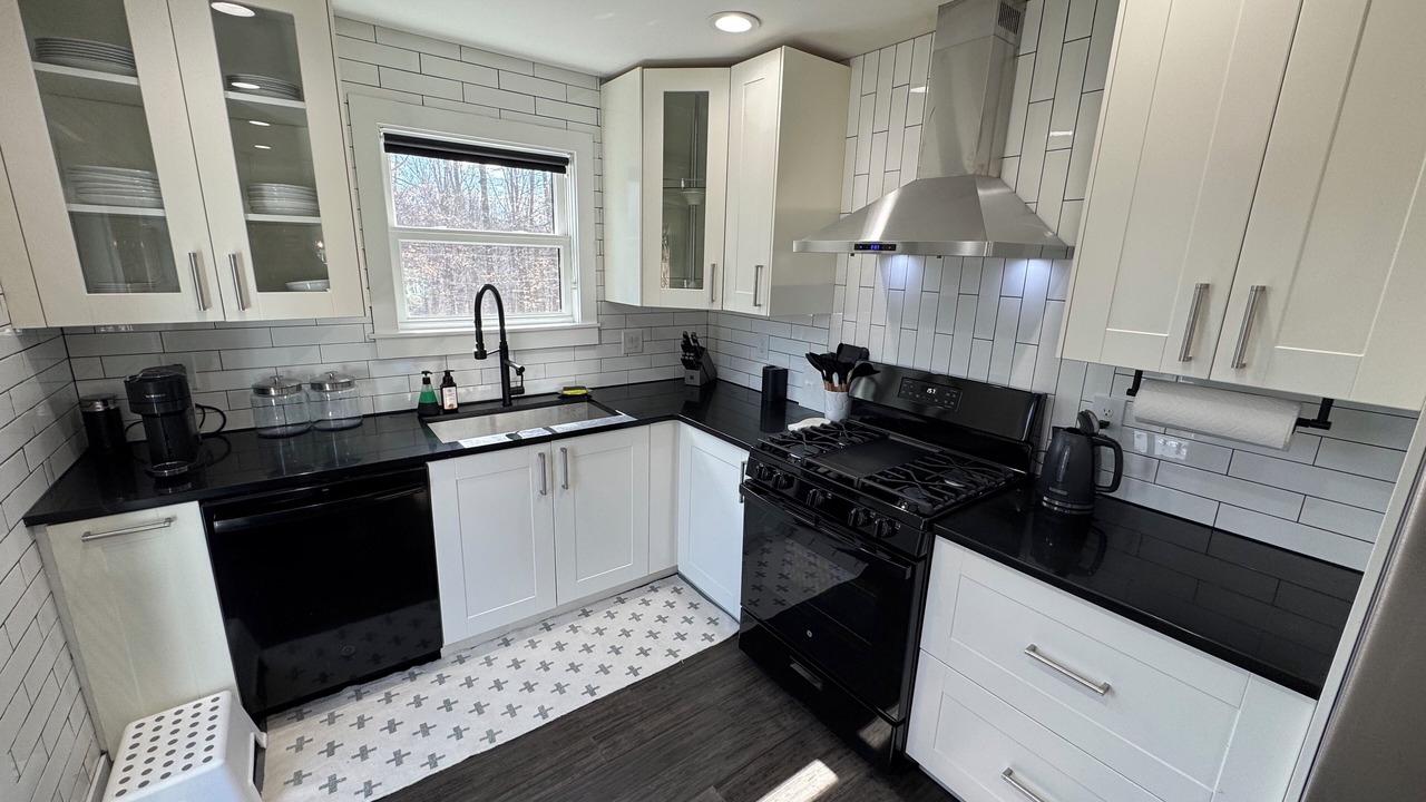 Photo of Kitchen in Manoa