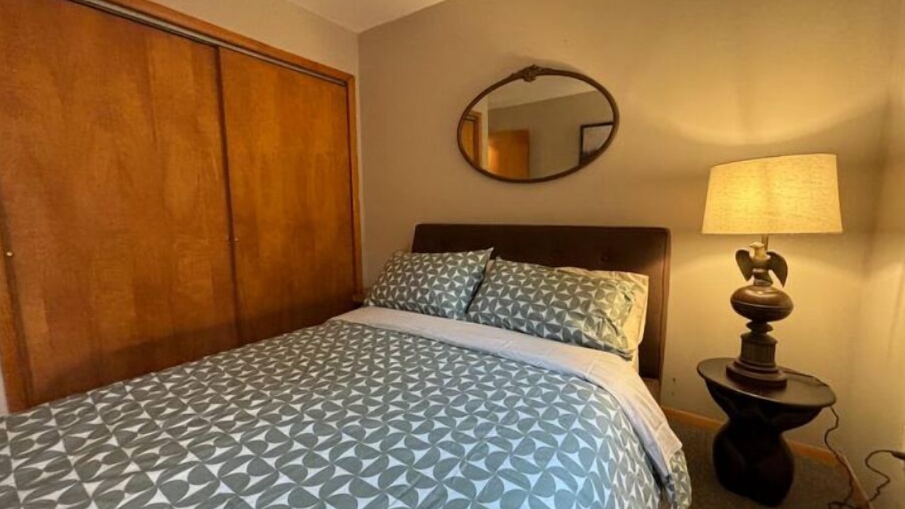 Photo of Bedroom in Highland Lake