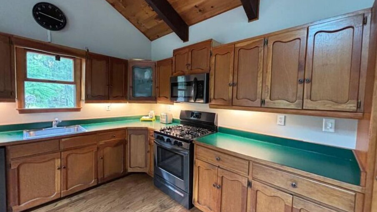 Photo of Kitchen in Highland Lake