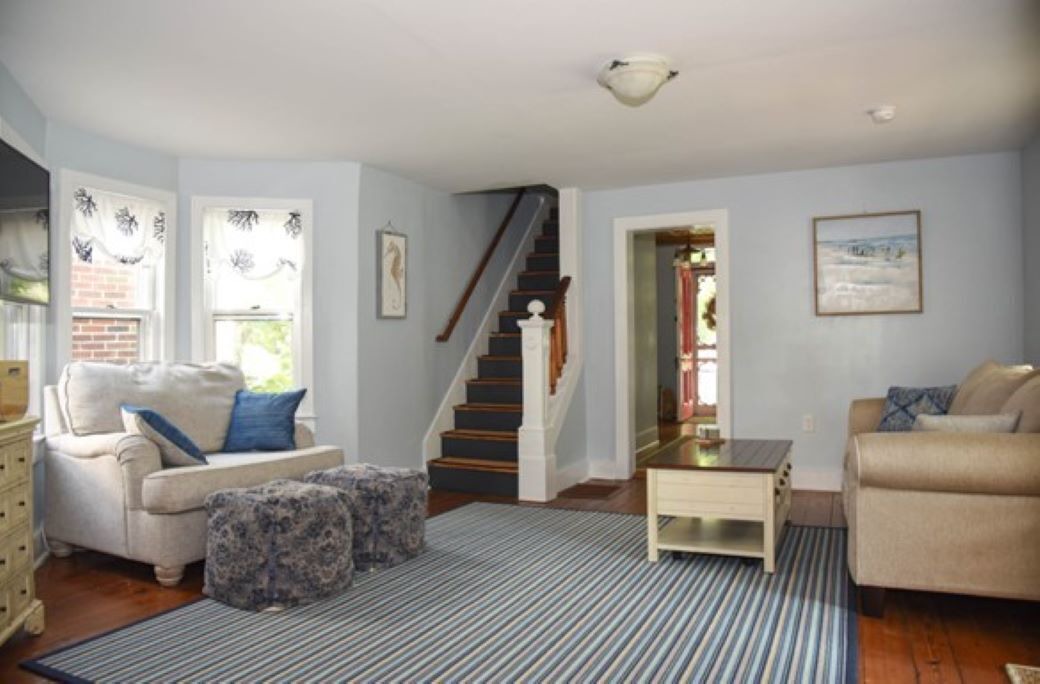 Photo of Livingroom in Village Green