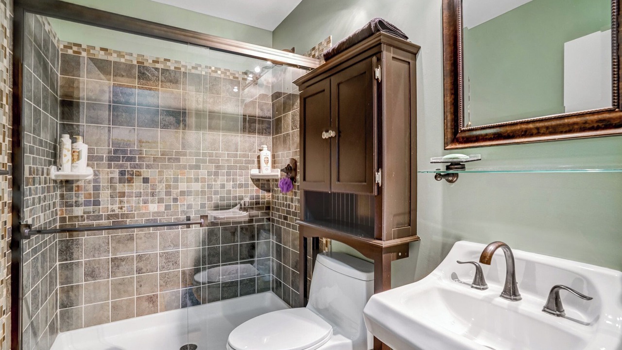 Photo of Bathroom in Aurora Highlands