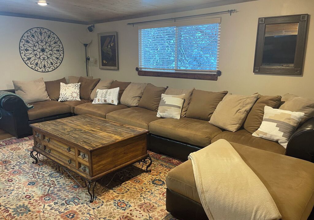 Photo of Livingroom in Snowbird