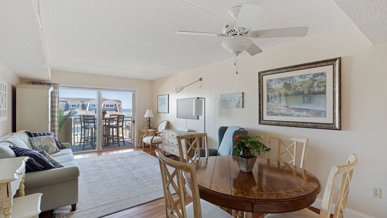 Photo of Livingroom in Avalon