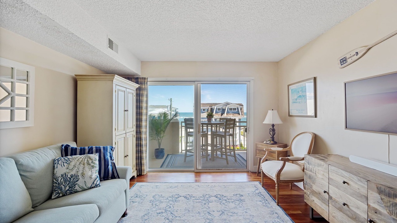 Photo of Livingroom in Avalon
