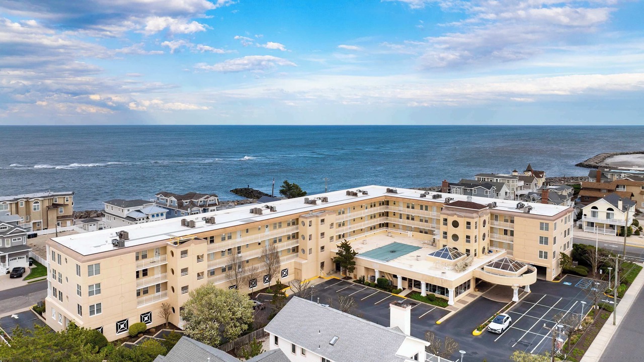 Photo of Outdoor in Avalon