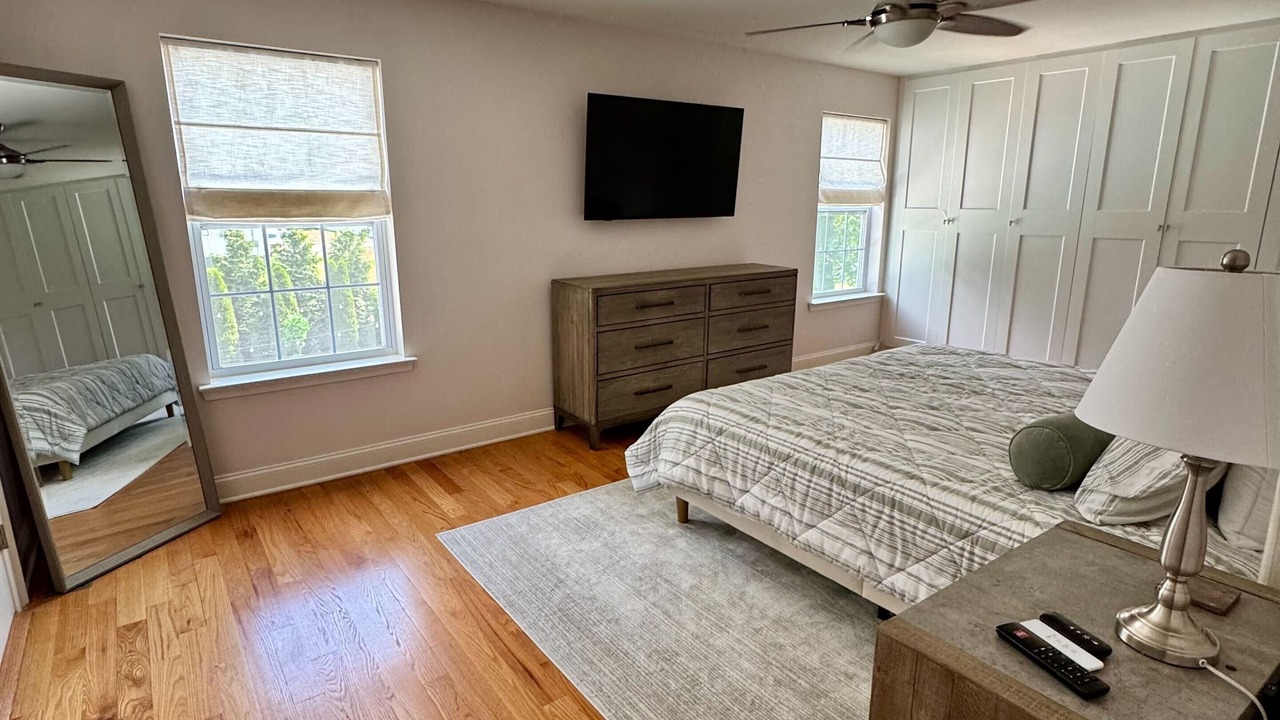 Photo of Bedroom in Long Branch